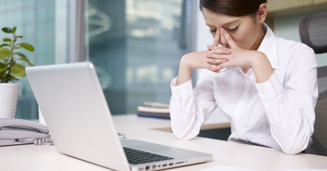 2-minute exercise helps office workers reduce eye strain quickly