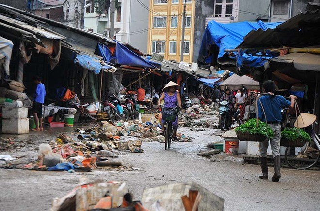 3 dangerous diseases attack people after floods