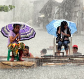 40000 Filipinos run big storms
