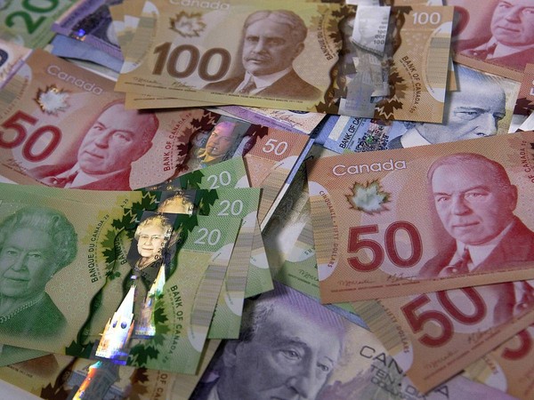 5 perpetrators make fake money