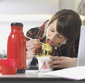 5 reasons for office people to be easily indigestion