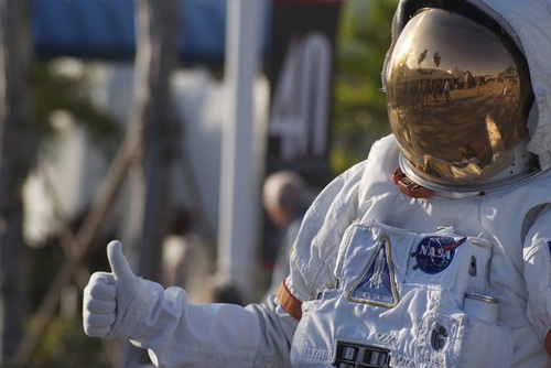 5 reasons why people need to go to Mars