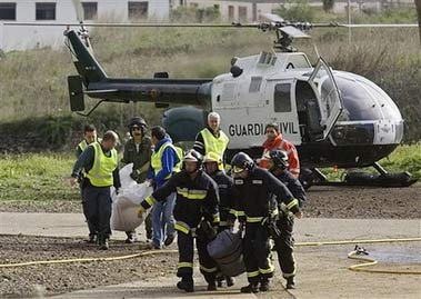 6 explorers killed in tunnels in Spain