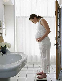 6 things pregnant women should avoid when beautifying