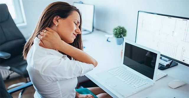 7 simple movements made to prevent neck disease by bending down to use smartphones