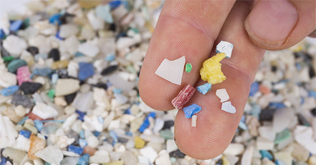 73,000 pieces of plastic enter the human body each year