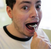 8 simple tips to remove body and indoor odors