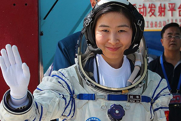 9 Shenzhou ship flew into orbit