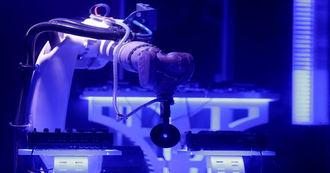 A robot can now become a DJ in a bar