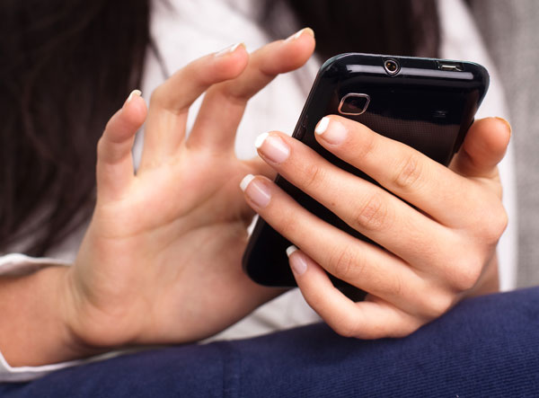 Addiction messaging is not good for language skills