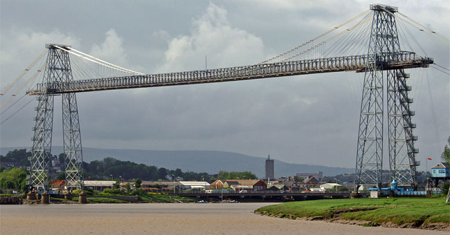 Admire the medium-sized bridge