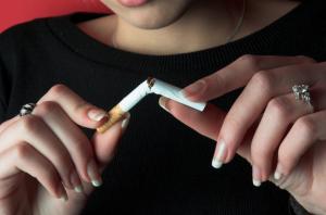 Adult smoking causes obesity in adulthood