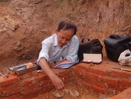 Again discovered the ancient tomb at Ciputra