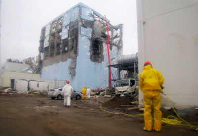 Again leaking radioactive water at the Fukushima plant 1