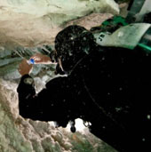 'Aliens' cave mystery in Australia