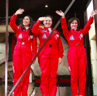 All female crew tested moon mission