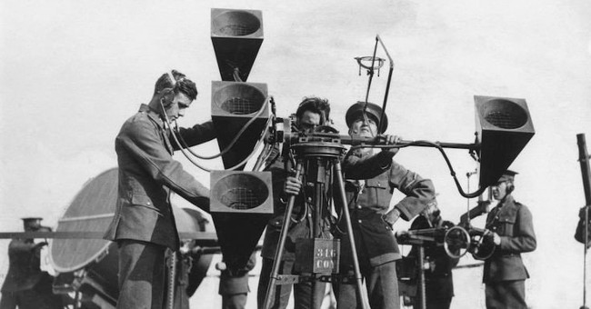 Amazed the devices that detect enemy aircraft before the radar