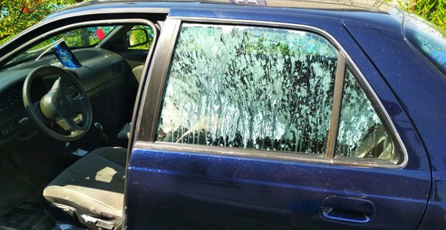 America: Cars were nearly burned down by the driver to forget the water bottle in the car and the lesson for all of us.