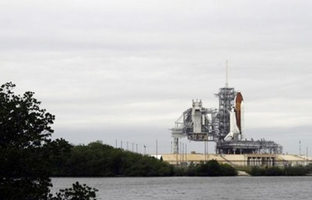 America delayed the last flight of Endeavor