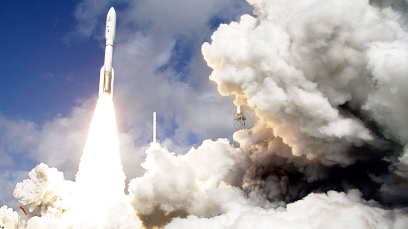 America's dream machine flies to Mars