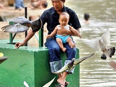 An Indonesian teenager infected with bird flu