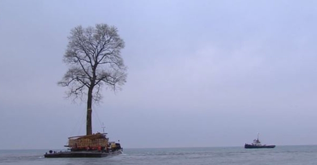 Ancient 100 years of crossing the sea with barges