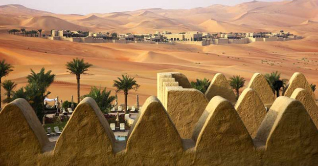 Appeared glaciers flow between the desert, the end of the world coming?