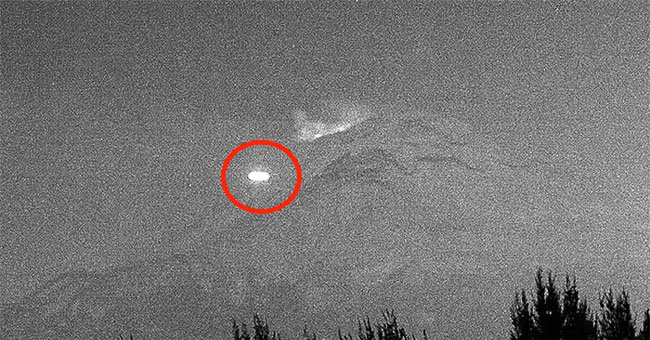 Appearing out of the spacecraft outside Earth at the volcano 730,000 years old?