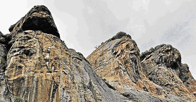 Art stone cave at Tsodilo hill