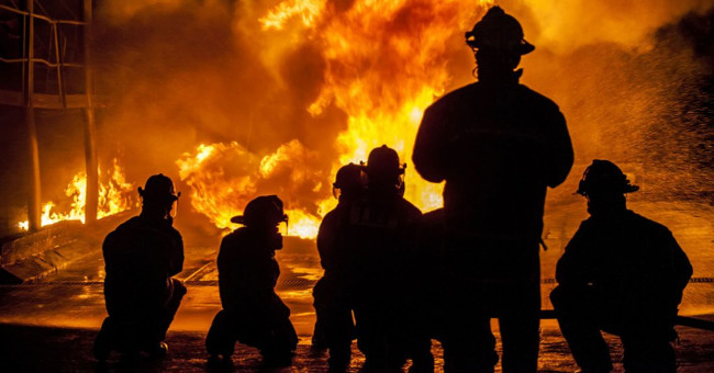 Artificial intelligence supporting firefighters