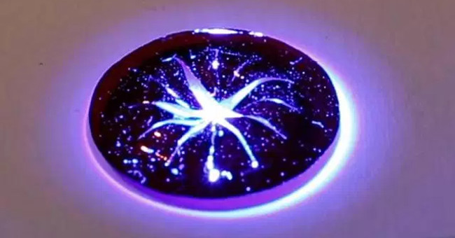 Artificial iris reacts to light like a human eye