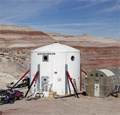 Astronaut explores 'Mars' on ... Earth