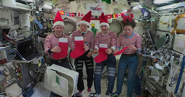 Astronaut like Christmas like?