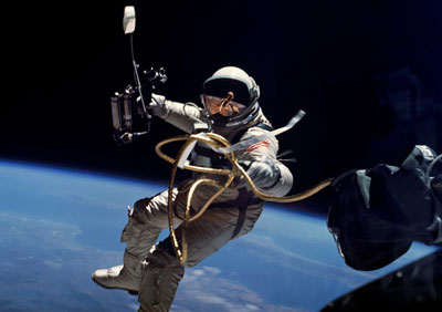 Astronauts get strange hallucinations when entering the universe