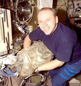 Astronauts will drink from toilet ...