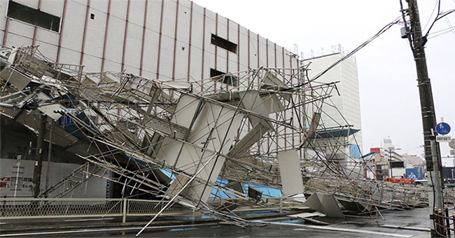 At least 9 people were killed in Typhoon Jebi in Japan