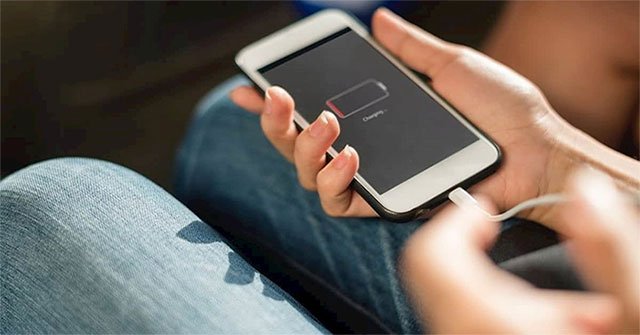 Australia makes batteries that 'like' heat and never explode