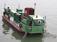 Automatic equipment for garbage collection on the river
