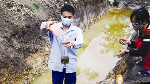 Bac Giang: Just dig up the soil and see gasoline