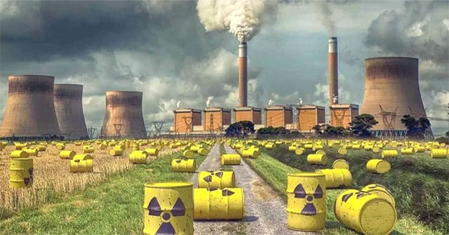 Benefits and harms when producing electricity from nuclear energy