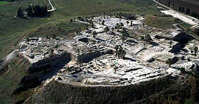 Bible launchers - Megiddo, Hazor, Beer Sheba