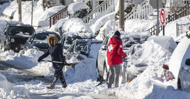 Blizzard in the US caused thousands of flights to be canceled