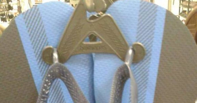 Blue or yellow sandals cause fever in social networks