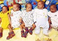 Born 5 babies in 4 minutes
