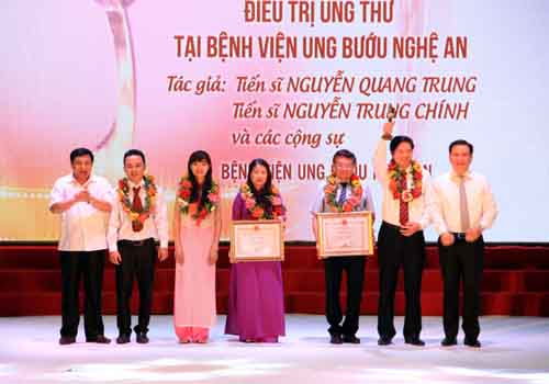 Breast cancer stem cell transplantation receives a Vietnamese creative award