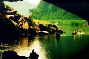 Build an introduction area for Phong Nha-Ke Bang in Germany