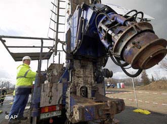 Bury carbon dioxide gas to minimize environmental pollution