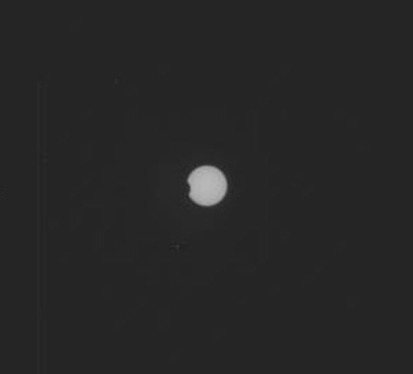 Capture a solar eclipse on Mars