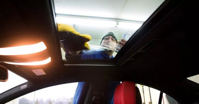 Car sunroof - potential danger