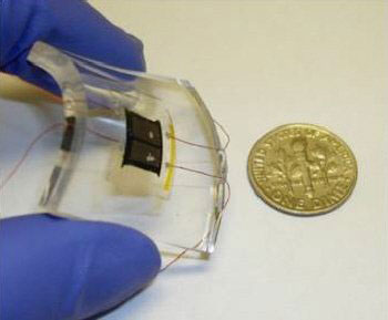 Cheap high quality solar cells use nanopillars